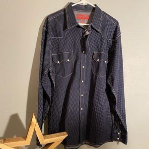 New with tags Cinch button up shirt